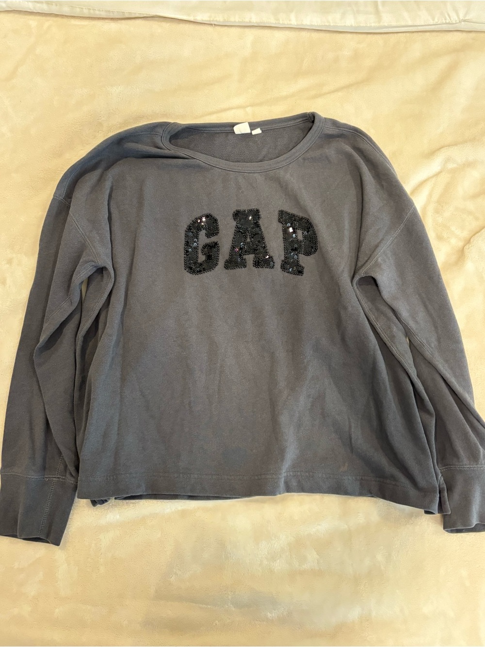 GAP vintage Gray Crewneck Sweatshirt with Logo